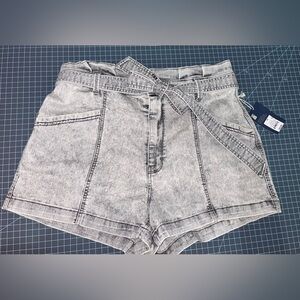 Universal Thread grey acid wash paper bag waist shorts women’s size 14